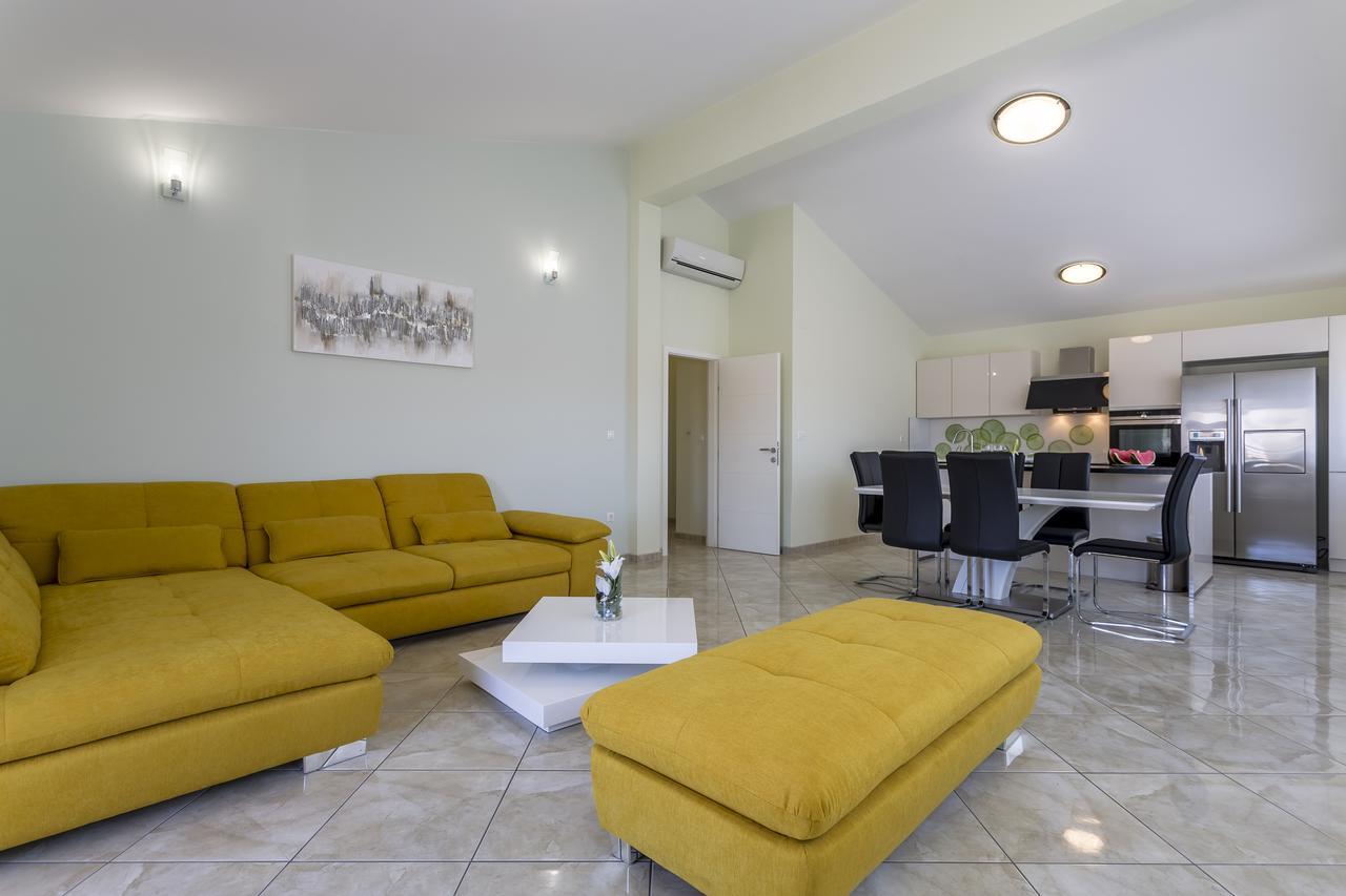 Apartmani Lukic Σπλιτ Εξωτερικό φωτογραφία