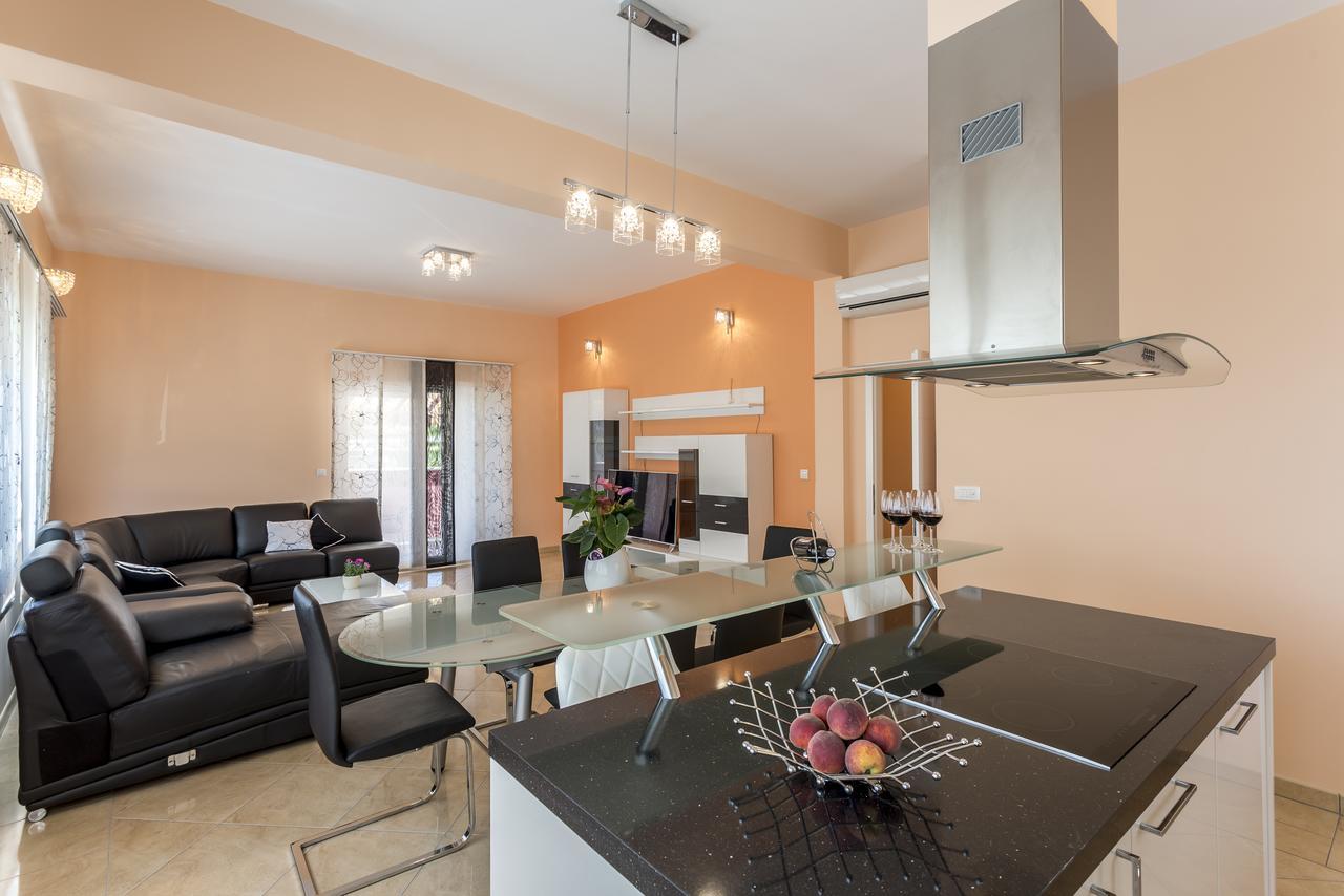 Apartmani Lukic Σπλιτ Εξωτερικό φωτογραφία
